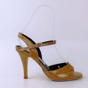 Brown patent leather follower shoes