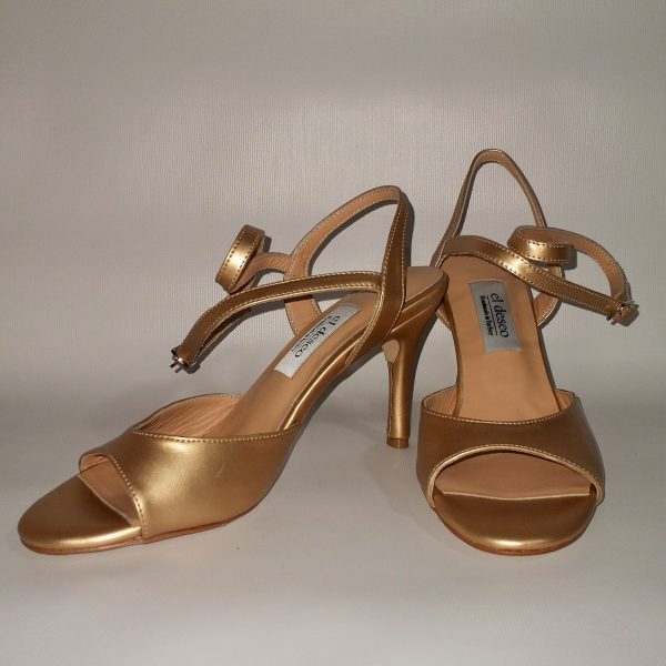 Golden leather follower shoes