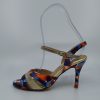 Golden leather follower shoes